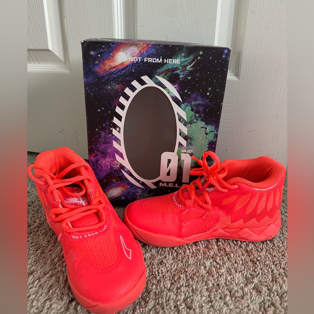 Boys M.B01 Puma Shoes Melo Size 1.5